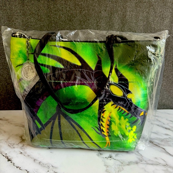 Harvey’s Seatbelt Disney Maleficent Medium Streamline Tote Bag - Picture 1 of 9